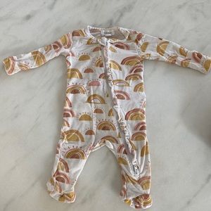 Angel Dear Ruffle Back Footie NB